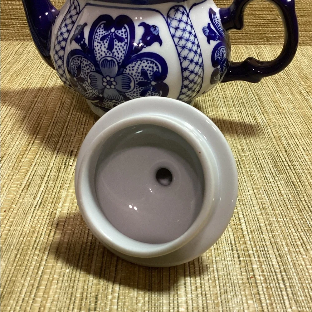 Vintage Bombay Blue and White Serveware Teapot with Warmer